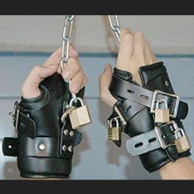 bdsm Manchettes de suspension  cuir